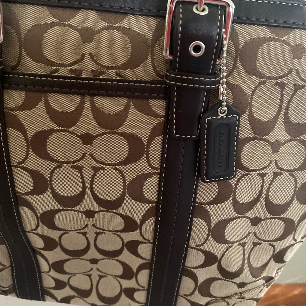 Coach Tote Canvas/Leather - Picture 5 of 10